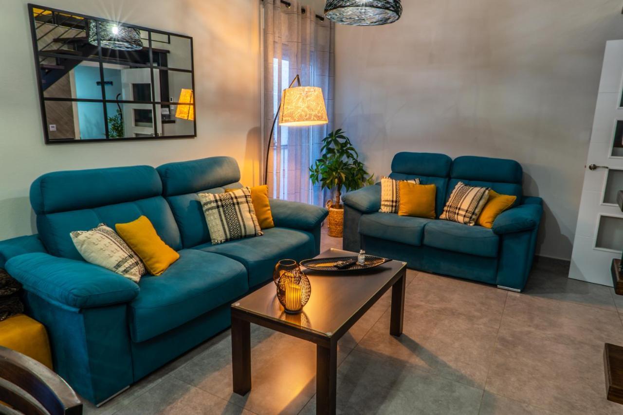 Apartamentos Turisticos El Altozano Fuentes de León Екстериор снимка
