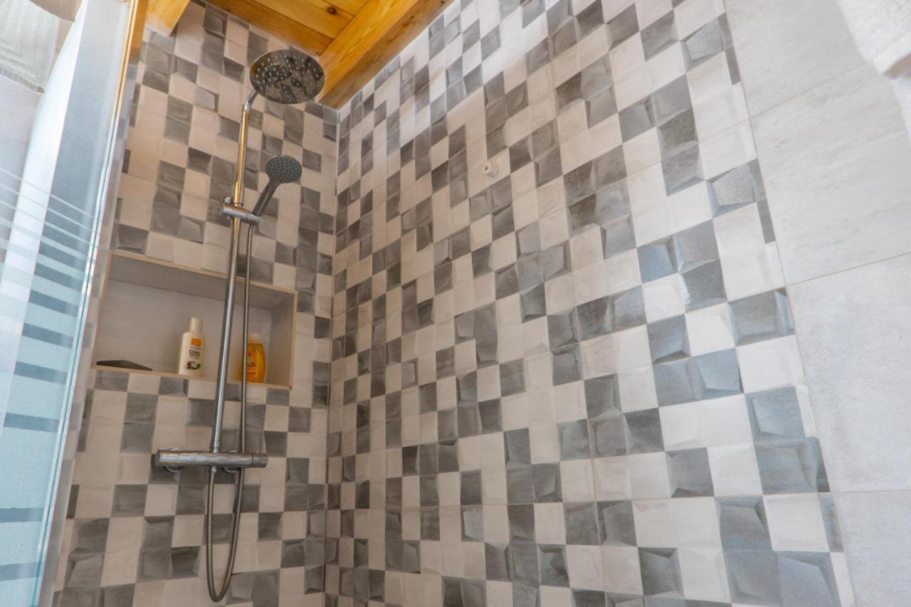 Apartamentos Turisticos El Altozano Fuentes de León Екстериор снимка